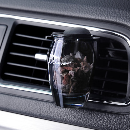 Car air outlet aromatherapy